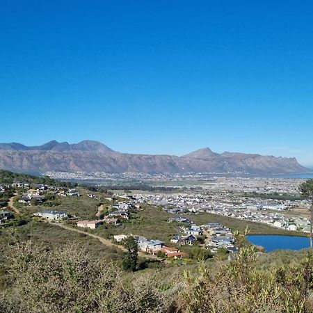 Vrede Self Catering Somerset West Exterior foto